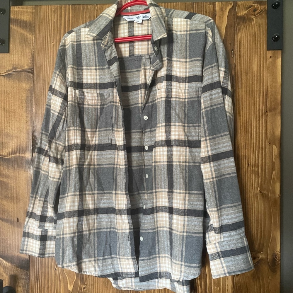 Old Navy Gray and Cream Plaid Button-Down Shirt
